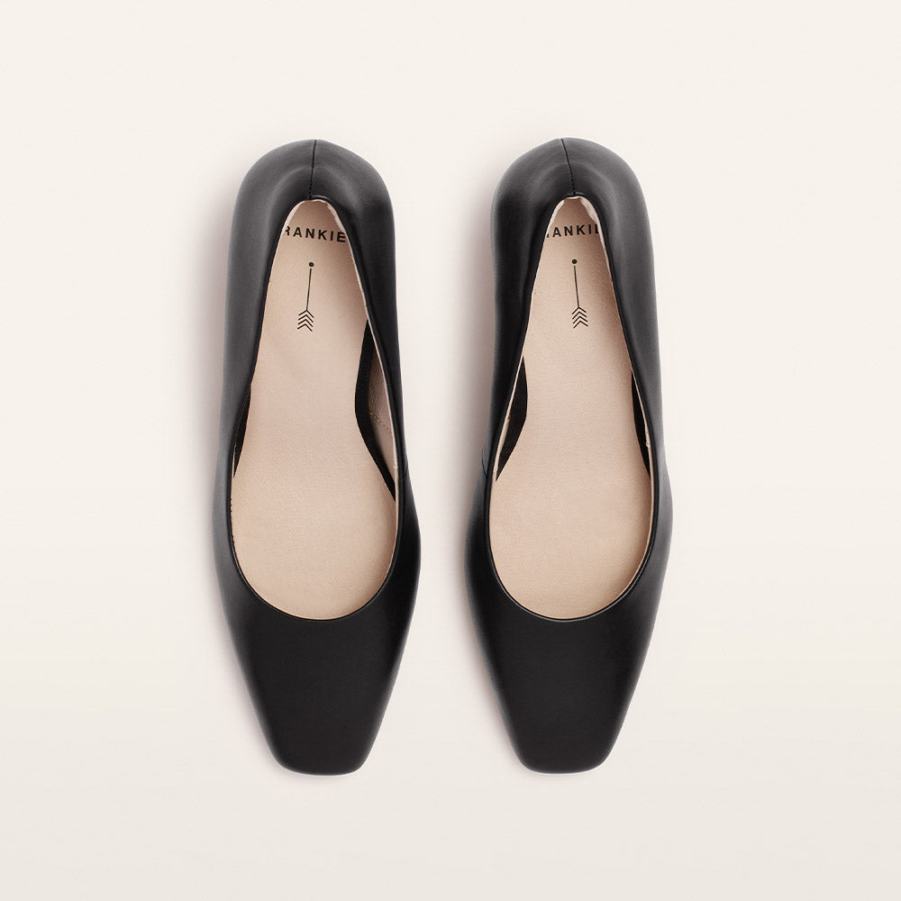 Amara Black