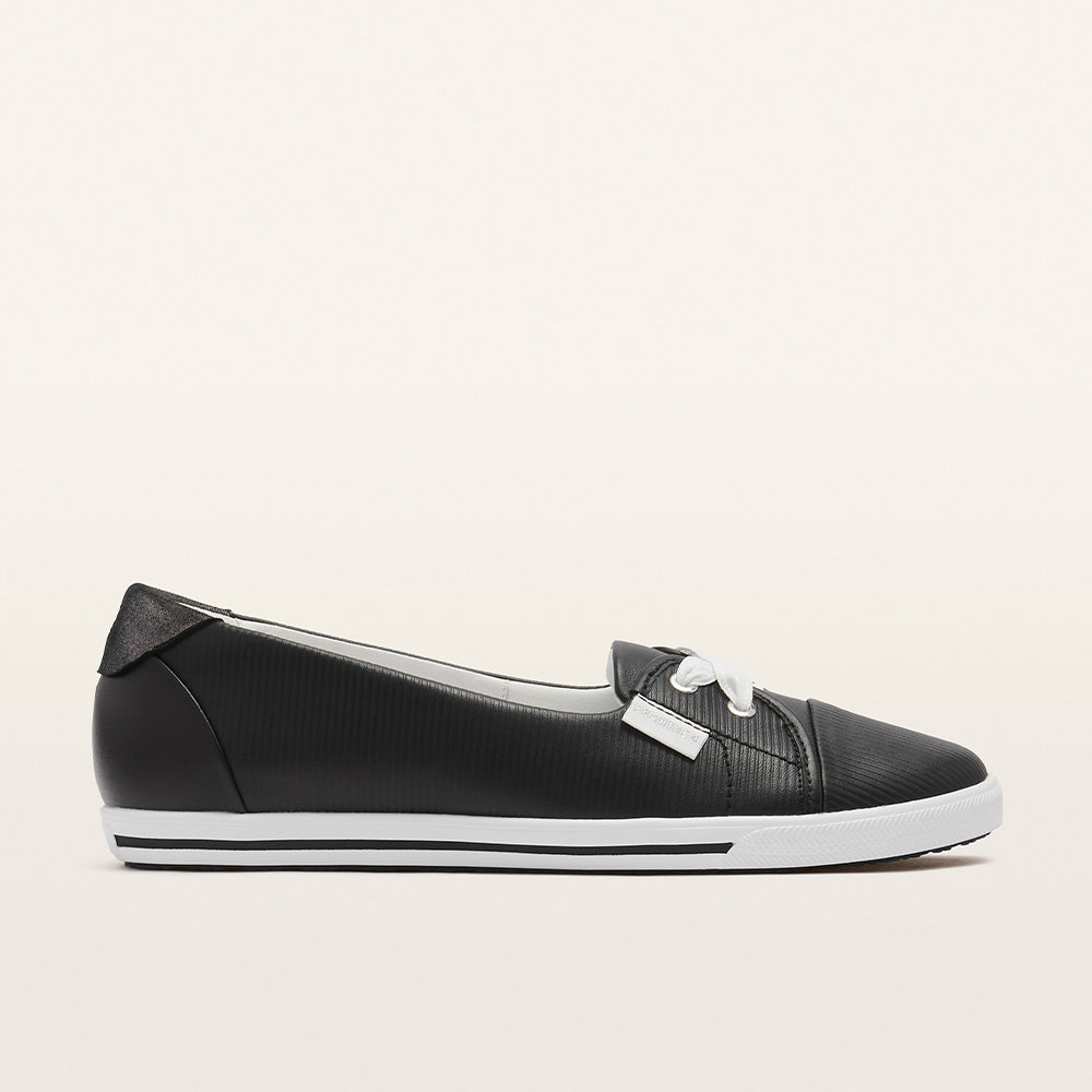Hannah III Black Emboss