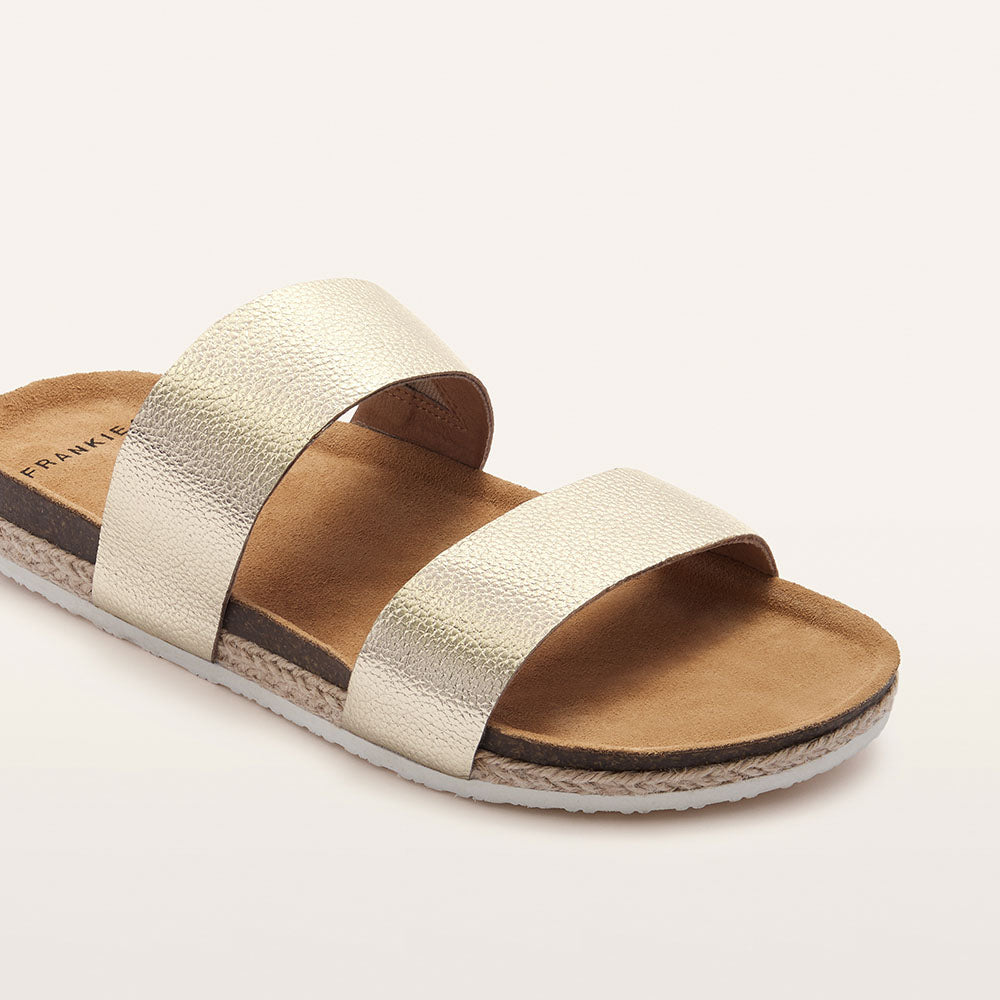 Maria III White Gold Pebbled