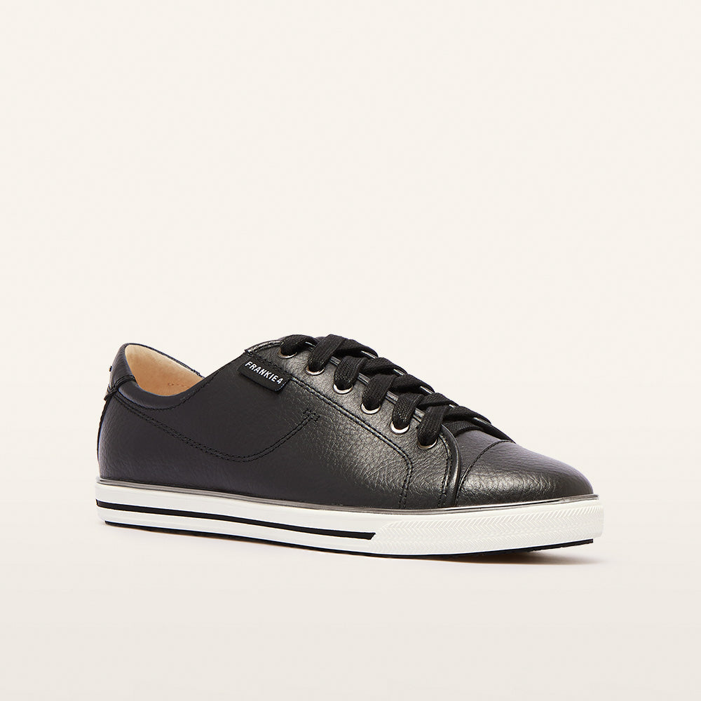 Nat III Black/White