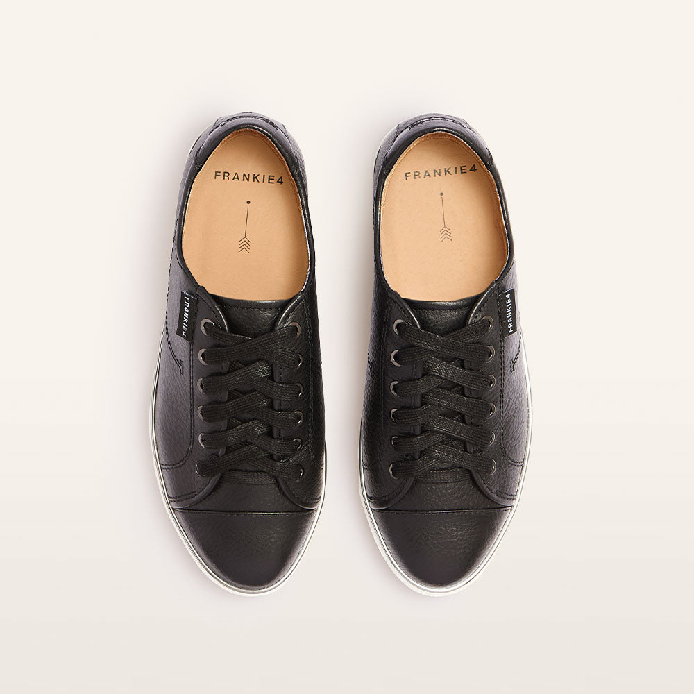 Nat III Black/White