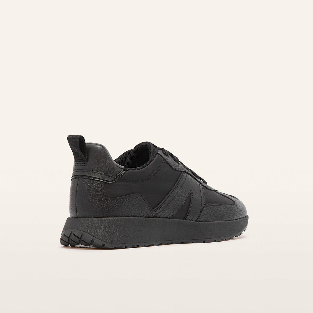 Axel II Black/Black
