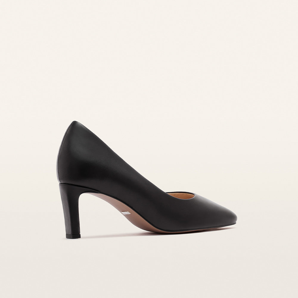 Amara Black